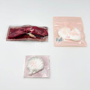 3845 FLOWER KNOWS HAIR CLIP BUNDLE MAKEUP SPONGES